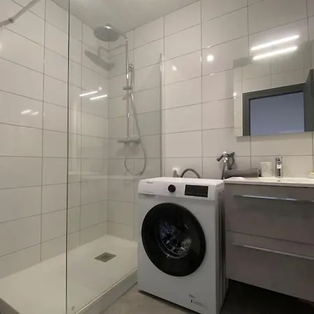 Apartment Joli T4 Avec Balcon, Place De Parking - Oradou Clermont-Ferrand