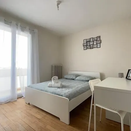 Joli T4 Avec Balcon, Place De Parking - Oradou Apartment Clermont-Ferrand